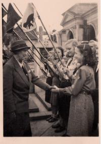 The Lasice patrol saluting Lady Baden-Powell by the grave of A.B. Svojsík during her visit, photo Věra Kocurková, Prague 1946 